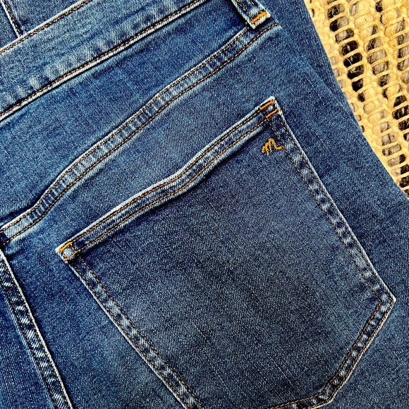 Madewell Mid-Rise KickOut Jeans Size 30 - Picture 2 of 3
